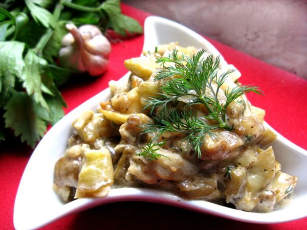 Баклажаны в сметане с болгарским перцем