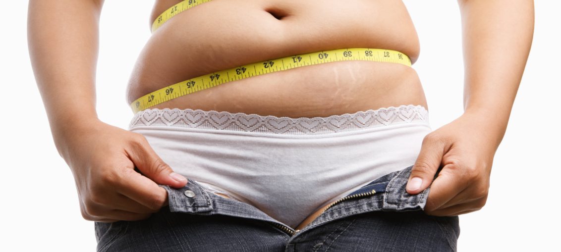 Почему накапливается жир на боках и животе