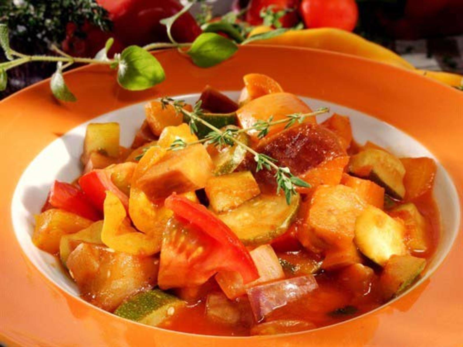 Рататуй из кабачка с картофелем