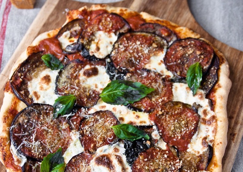 Вкуснейшая пицца с баклажановой начинкой